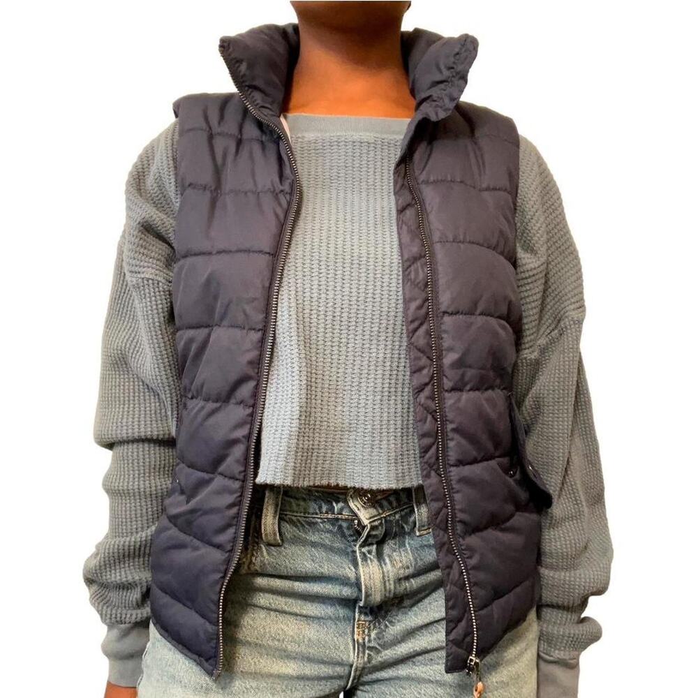 Label of Graded Goods H&M Navy Blue Puffer Vest, Small/Medium